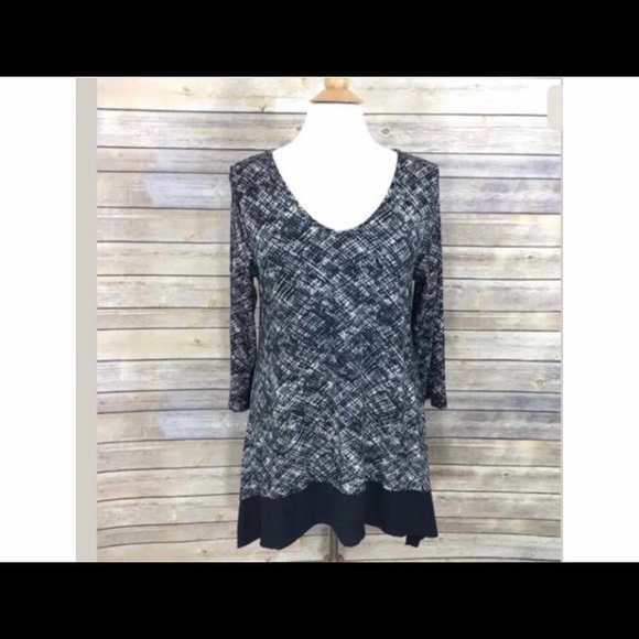 J. Jill Wearever Collection Black/White Tunic - Picture 2 of 7